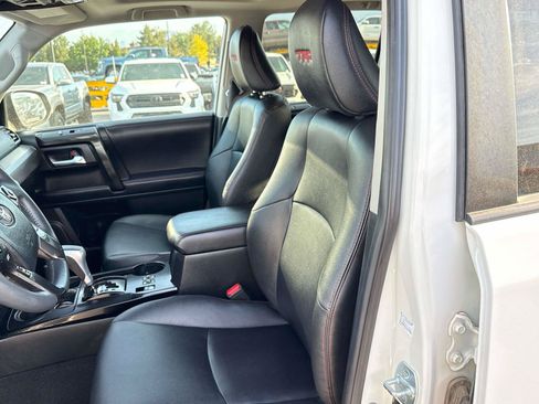 Used 2021 Toyota 4Runner TRD Off-Road Premium w/ Moonroof Package AWD/4WD image 12