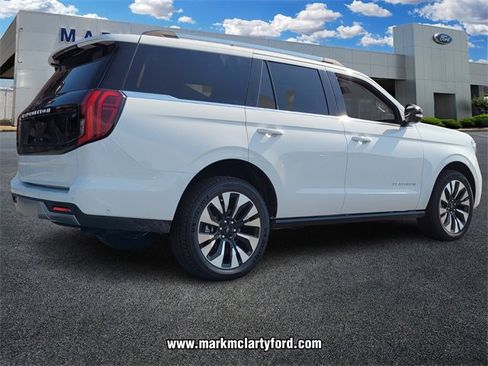 New 2025 Ford Expedition Platinum w/ Driver's Package image 3