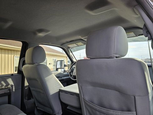 Used 2012 Ford F250 XLT w/ XLT Premium Pkg image 24