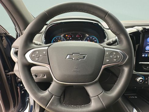 Used 2023 Chevrolet Traverse LT w/ Midnight/Sport Edition AWD/4WD image 15