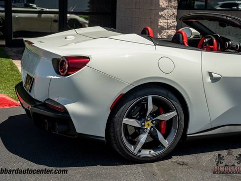 Used 2022 Ferrari Portofino M RWD image 11