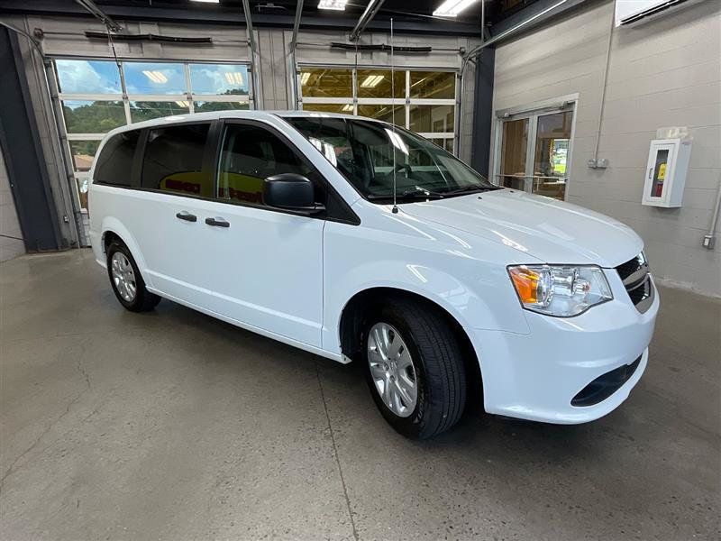 Used 2020 Dodge Grand Caravan SE FWD image 7
