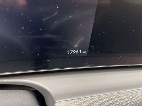 Used 2025 Hyundai Tucson Limited AWD/4WD image 11