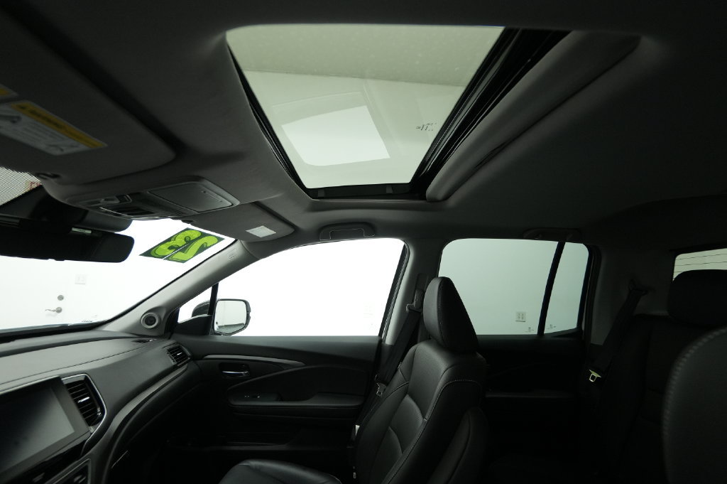 Used 2023 Honda Ridgeline RTL-E image 16