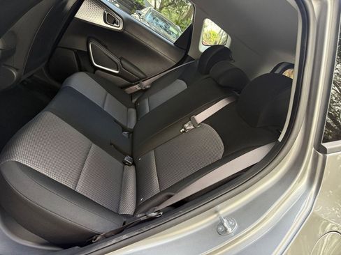 Used 2025 Kia Soul LX w/ LX Technology Package image 31