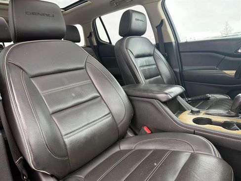 Used 2018 GMC Acadia Denali w/ Technology Package image 23