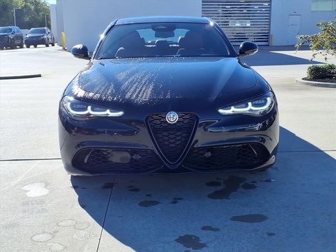 New 2025 Alfa Romeo Giulia w/ Veloce Package Rwd image 4