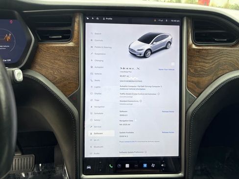 Used 2020 Tesla Model X Long Range AWD/4WD image 25
