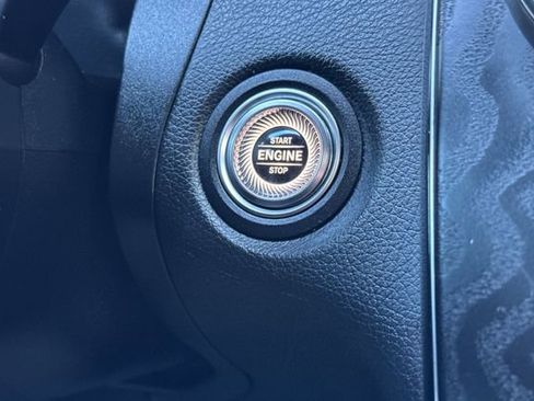 Used 2021 Mercedes-Benz GLC 300 image 25