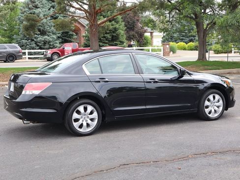 Used 2010 Honda Accord EX-L image 4