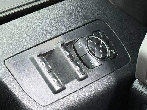 Used 2015 Ford F150 Lariat w/ Equipment Group 502A Luxury AWD/4WD image 37
