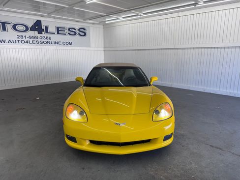 Used 2009 Chevrolet Corvette Convertible 2D w/ Preferred Equipment Group image 2