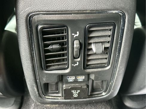 Used 2021 Jeep Grand Cherokee Limited image 43