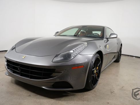 Used 2012 Ferrari FF image 4