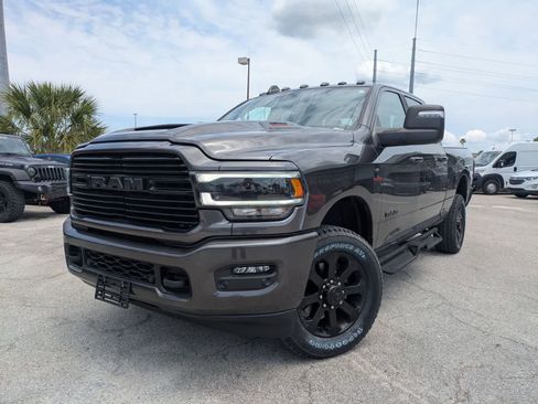 Used 2023 RAM 2500 Laramie AWD/4WD image 1