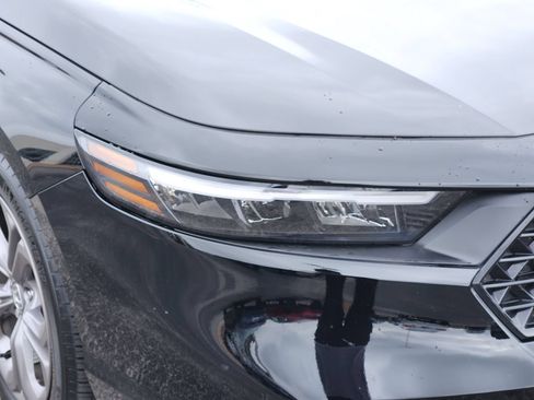 Used 2024 Honda Accord EX image 10