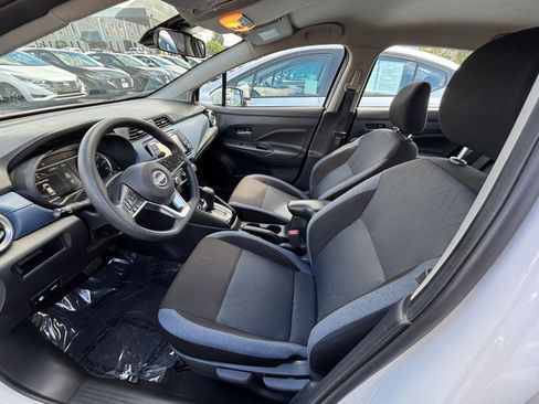 Used 2025 Nissan Versa SV image 24