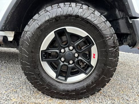 Used 2020 Jeep Wrangler Unlimited Rubicon image 2