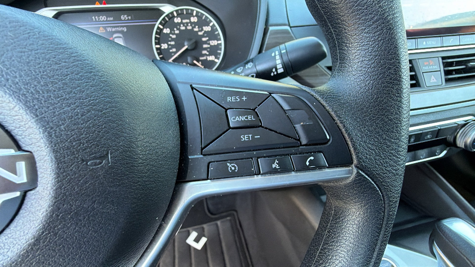Used 2025 Nissan Altima 2.5 SV FWD image 28
