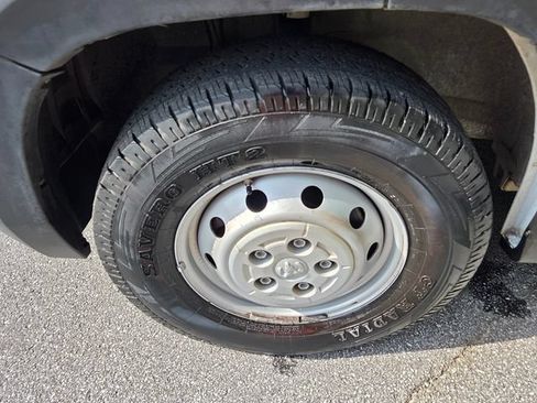 Used 2023 RAM ProMaster 2500 FWD image 11
