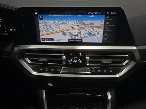 Used 2021 BMW 440i xDrive Coupe w/ Premium Package image 18