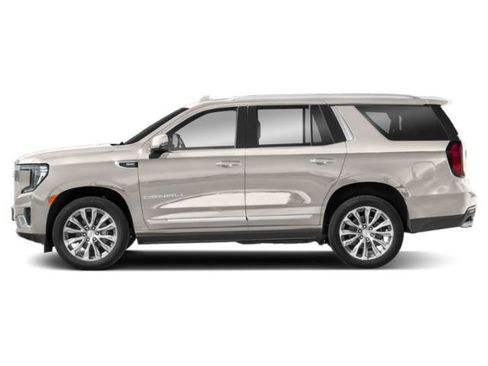 Used 2022 GMC Yukon Denali w/ Advanced Technology Package AWD/4WD image 3