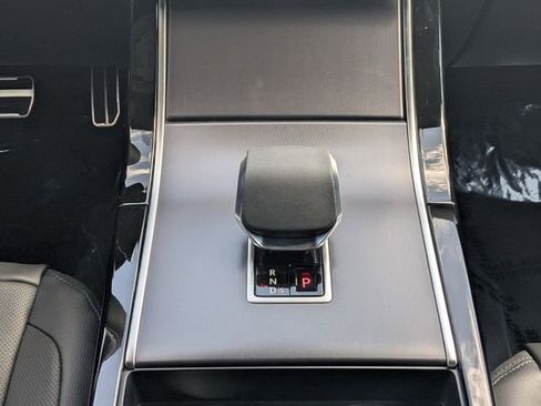 New 2026 Land Rover Range Rover Velar Dynamic SE AWD/4WD image 18