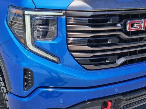 Used 2023 GMC Sierra 1500 AT4X AWD/4WD image 8