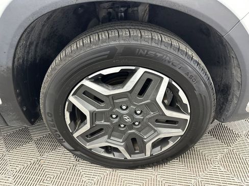 Used 2023 Hyundai Santa Fe Limited image 14