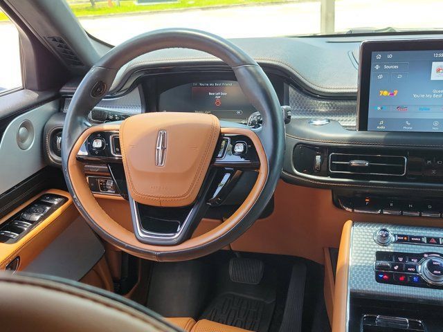 Used 2021 Lincoln Aviator Black Label w/ Dynamic Handling Package AWD/4WD image 21