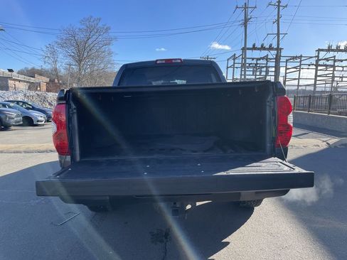 Used 2017 Toyota Tundra SR5 w/ TRD Off Road Package image 13