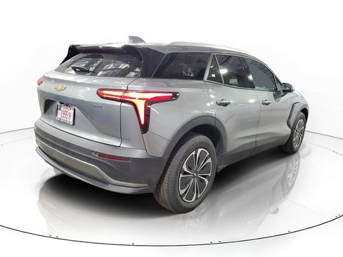 Used 2024 Chevrolet Blazer EV LT AWD/4WD image 4