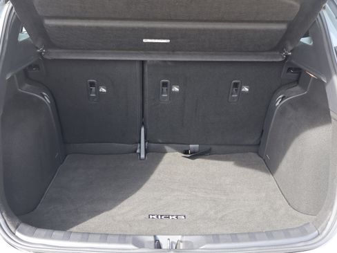 Used 2023 Nissan Kicks SR w/ SR Premium Package FWD image 23