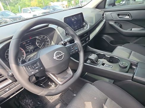 Used 2026 Nissan Rogue SV AWD/4WD image 17