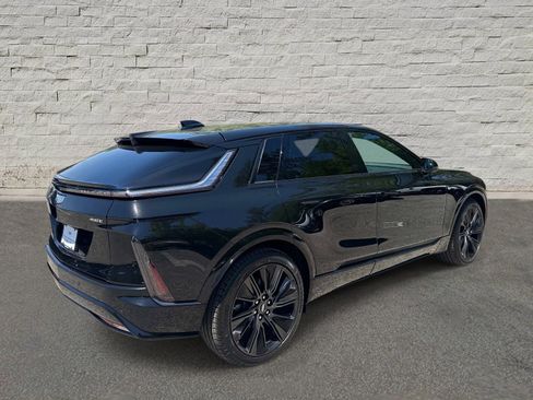 New 2026 Cadillac Lyriq Signature Sport RWD image 5