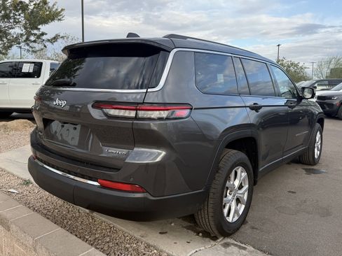 Used 2021 Jeep Grand Cherokee L Limited image 3