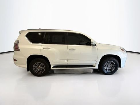 Used 2017 Lexus GX 460 Luxury AWD/4WD image 7