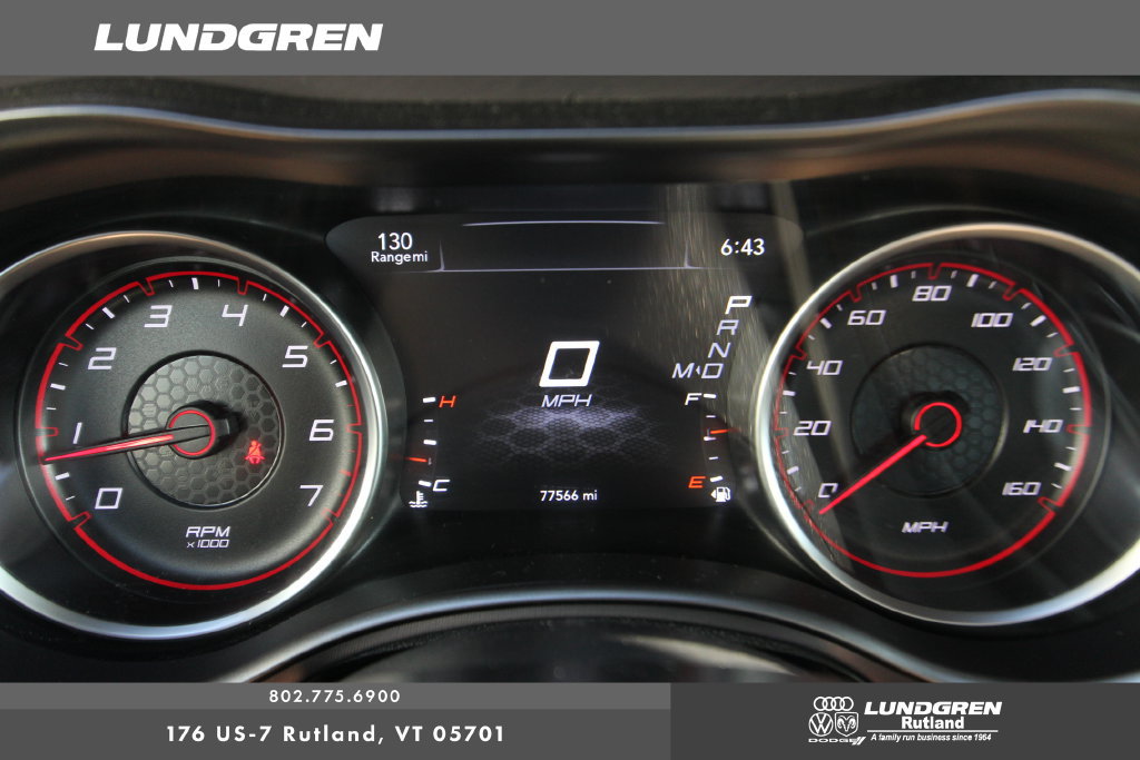 Used 2019 Dodge Charger R/T w/ Plus Group RWD image 39