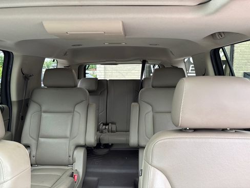 Used 2018 GMC Yukon SLT w/ Premium Edition AWD/4WD image 22