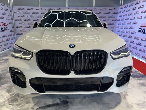 Used 2021 BMW X5 M50i w/ Premium Package image 3