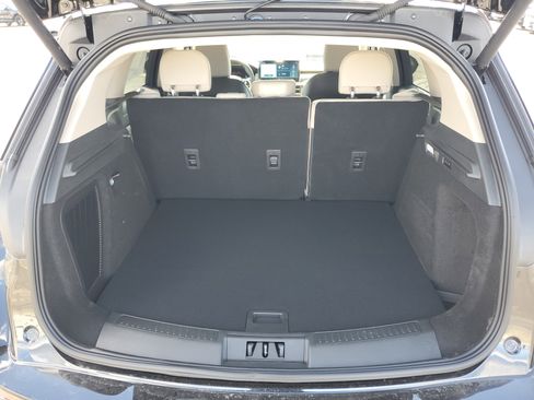 New 2026 Lincoln Corsair Premiere image 29