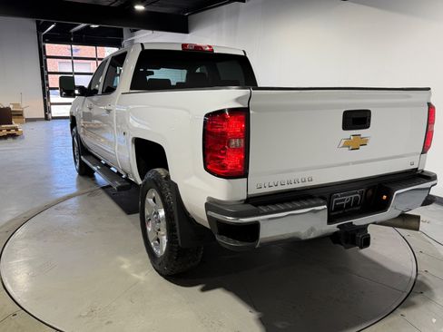 Used 2016 Chevrolet Silverado 2500 LT w/ LT Convenience Package image 16