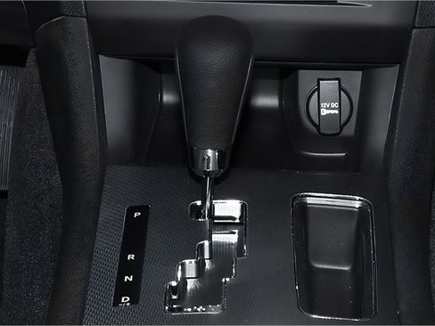 Used 2013 Dodge Charger SE image 8