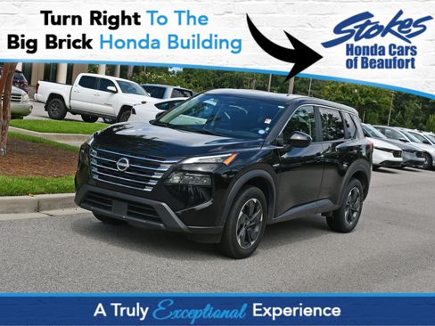 Used 2024 Nissan Rogue SV AWD/4WD image 1