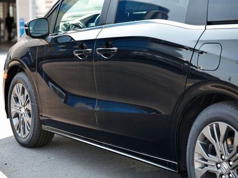 New 2026 Honda Odyssey Touring image 10