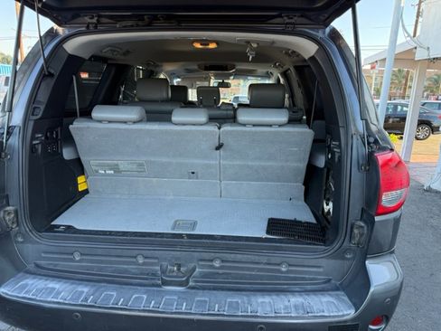 Used 2011 Toyota Sequoia Limited image 22