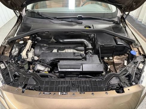 Used 2015 Volvo V60 T5 Cross Country AWD/4WD image 27