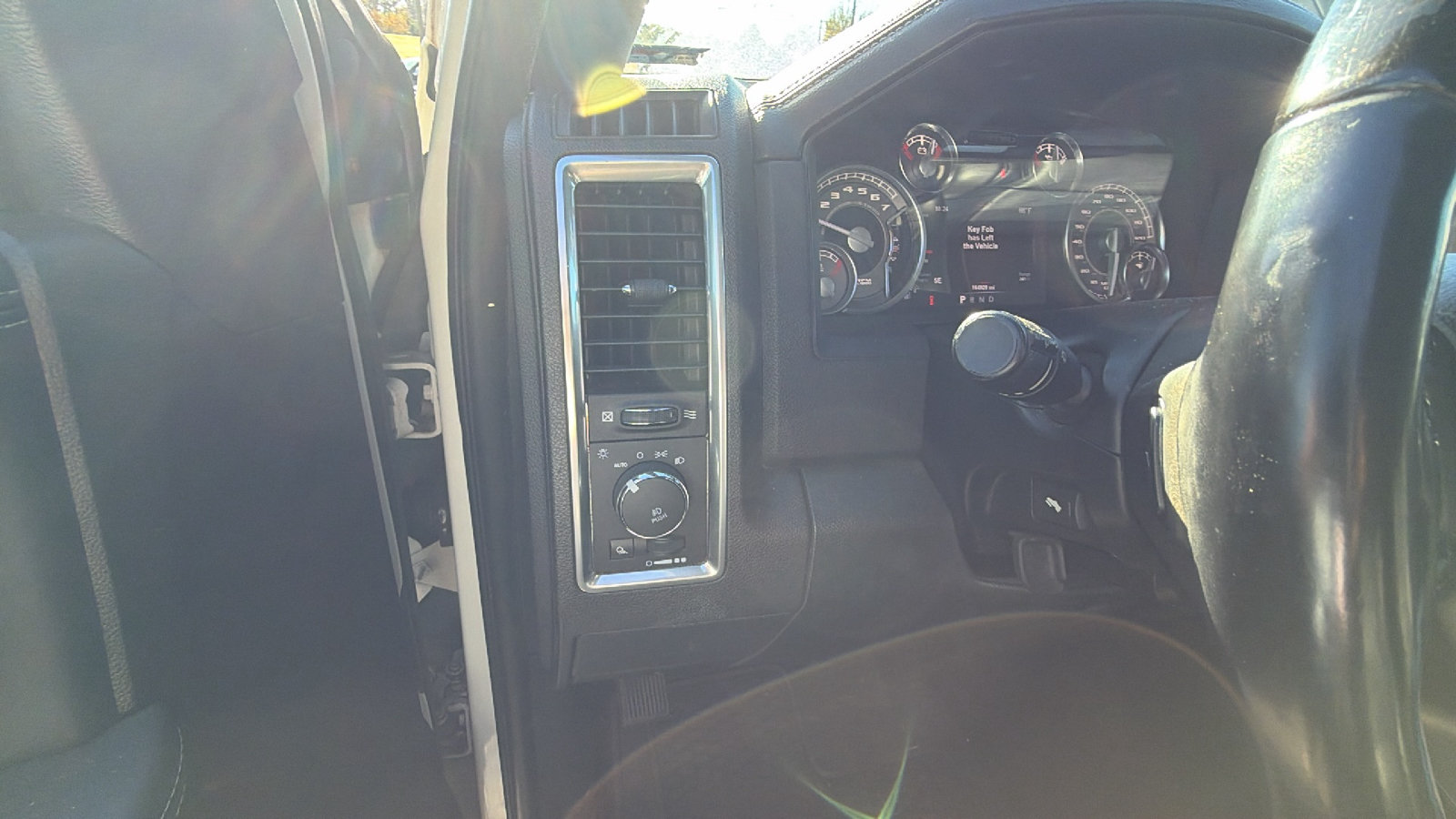 Used 2018 RAM 1500 Limited AWD/4WD image 25