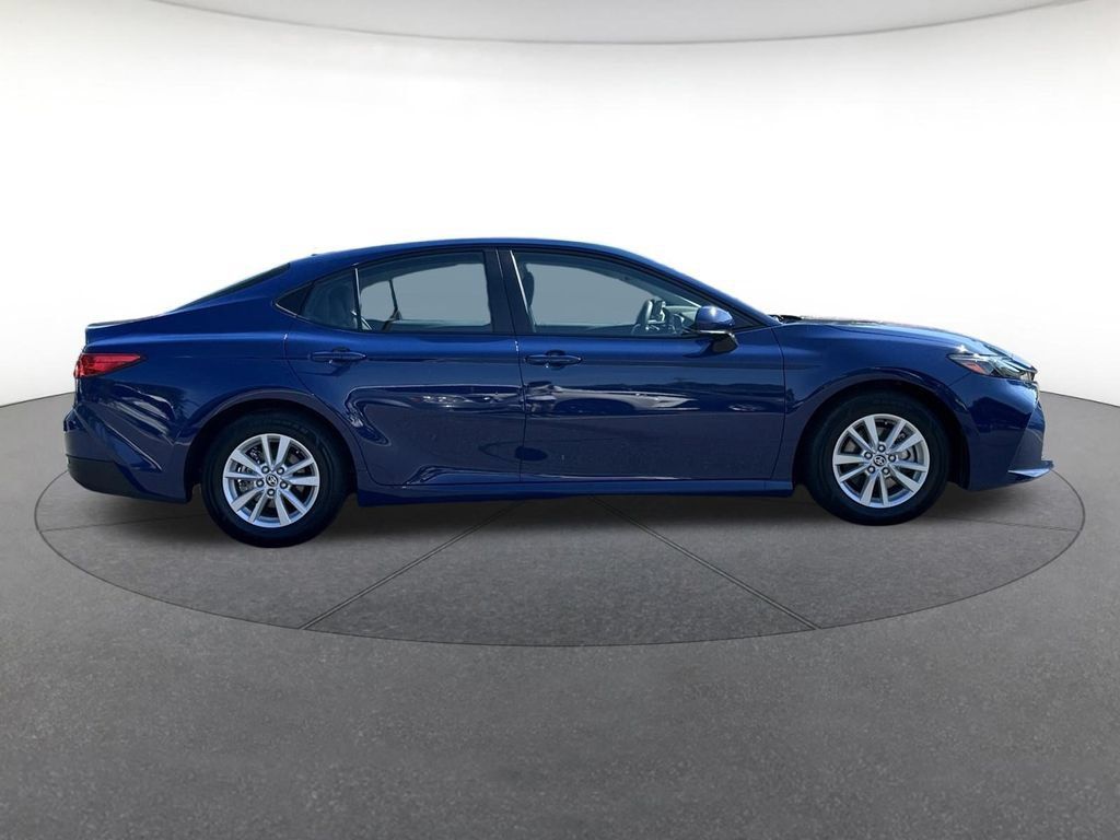 Used 2025 Toyota Camry LE FWD image 7