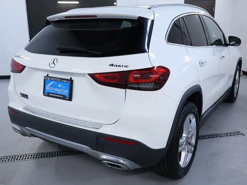 Used 2021 Mercedes-Benz GLA 250 4MATIC w/ Premium Package image 7
